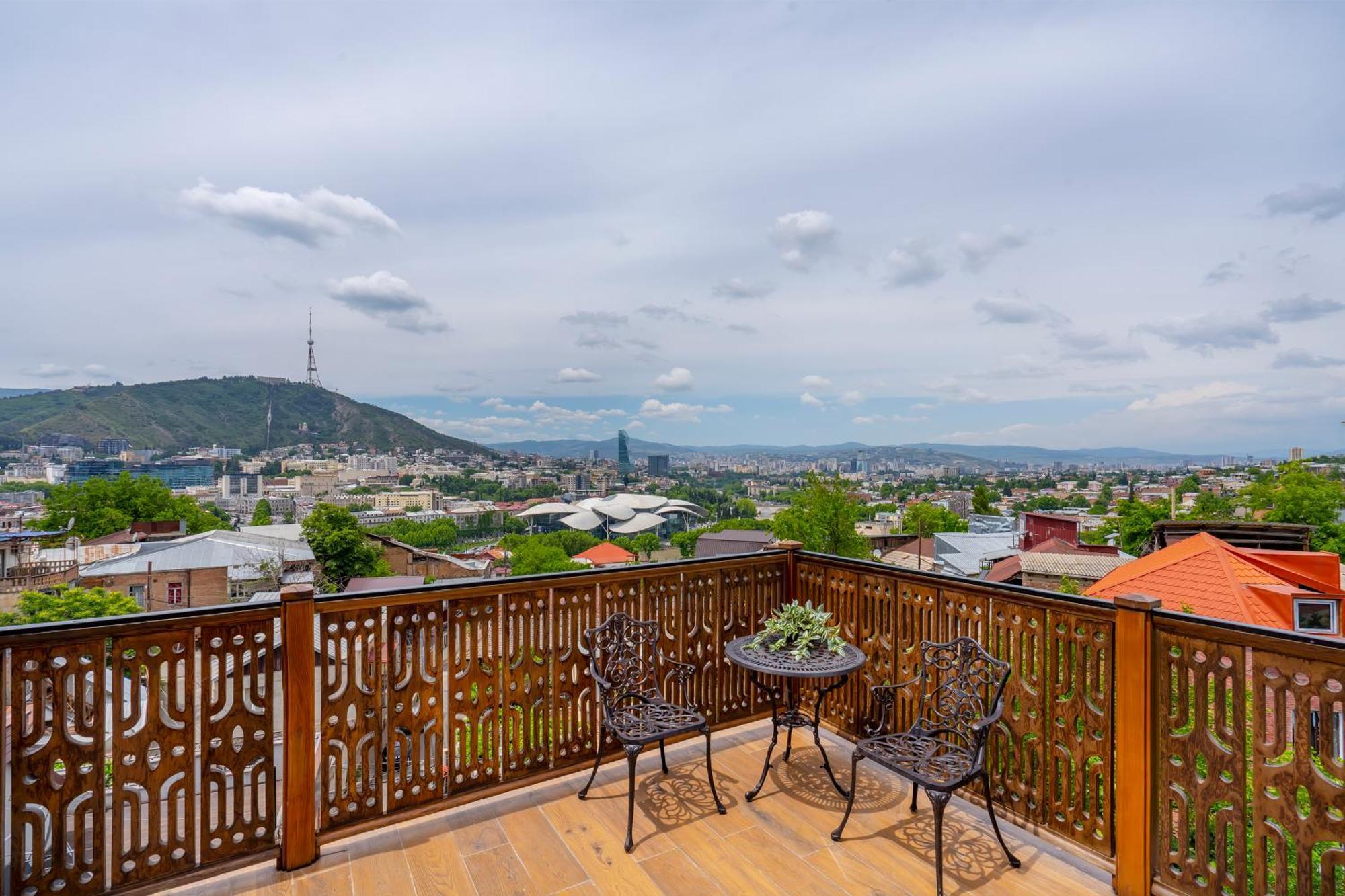 Iris Hotel Τυφλίδα Εξωτερικό φωτογραφία