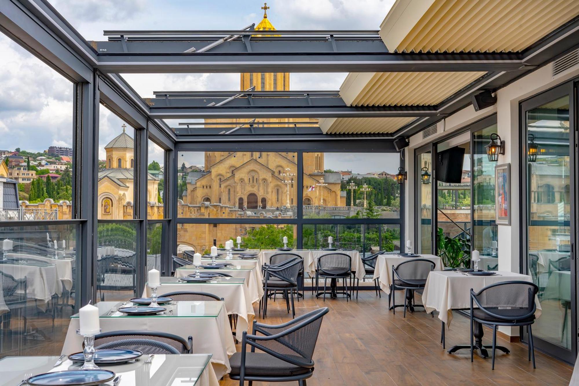 Iris Hotel Τυφλίδα Εξωτερικό φωτογραφία