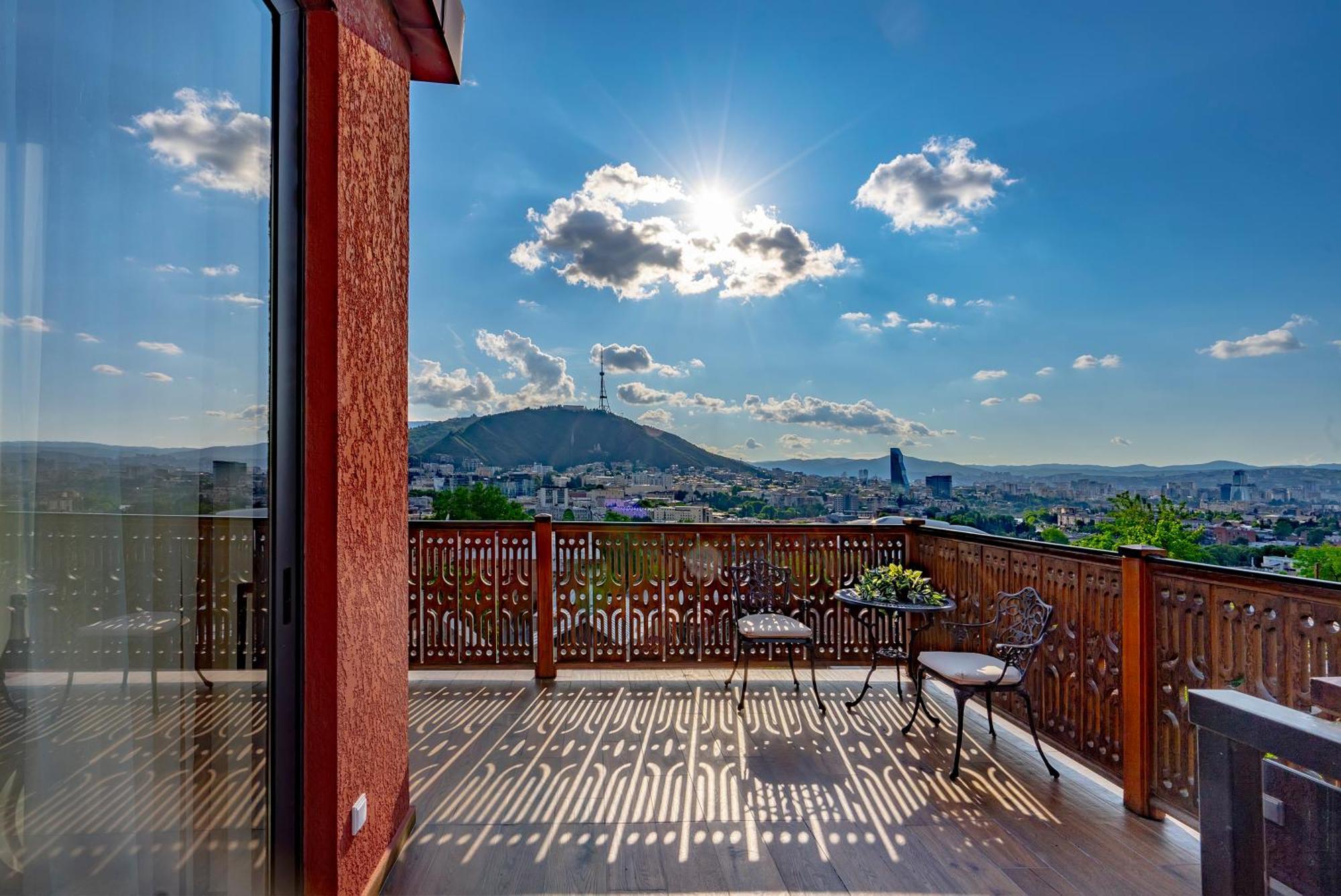Iris Hotel Τυφλίδα Εξωτερικό φωτογραφία