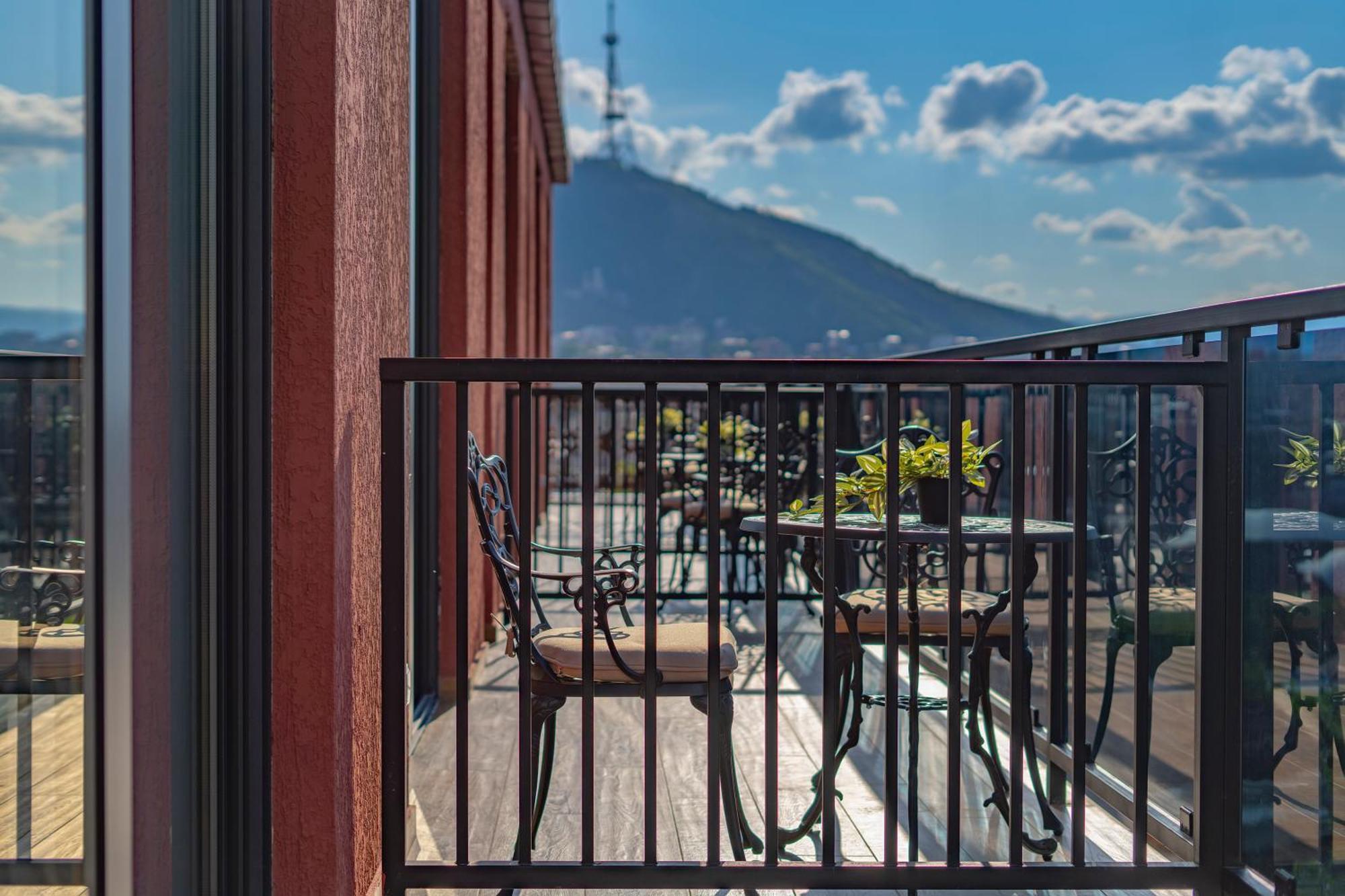 Iris Hotel Τυφλίδα Εξωτερικό φωτογραφία