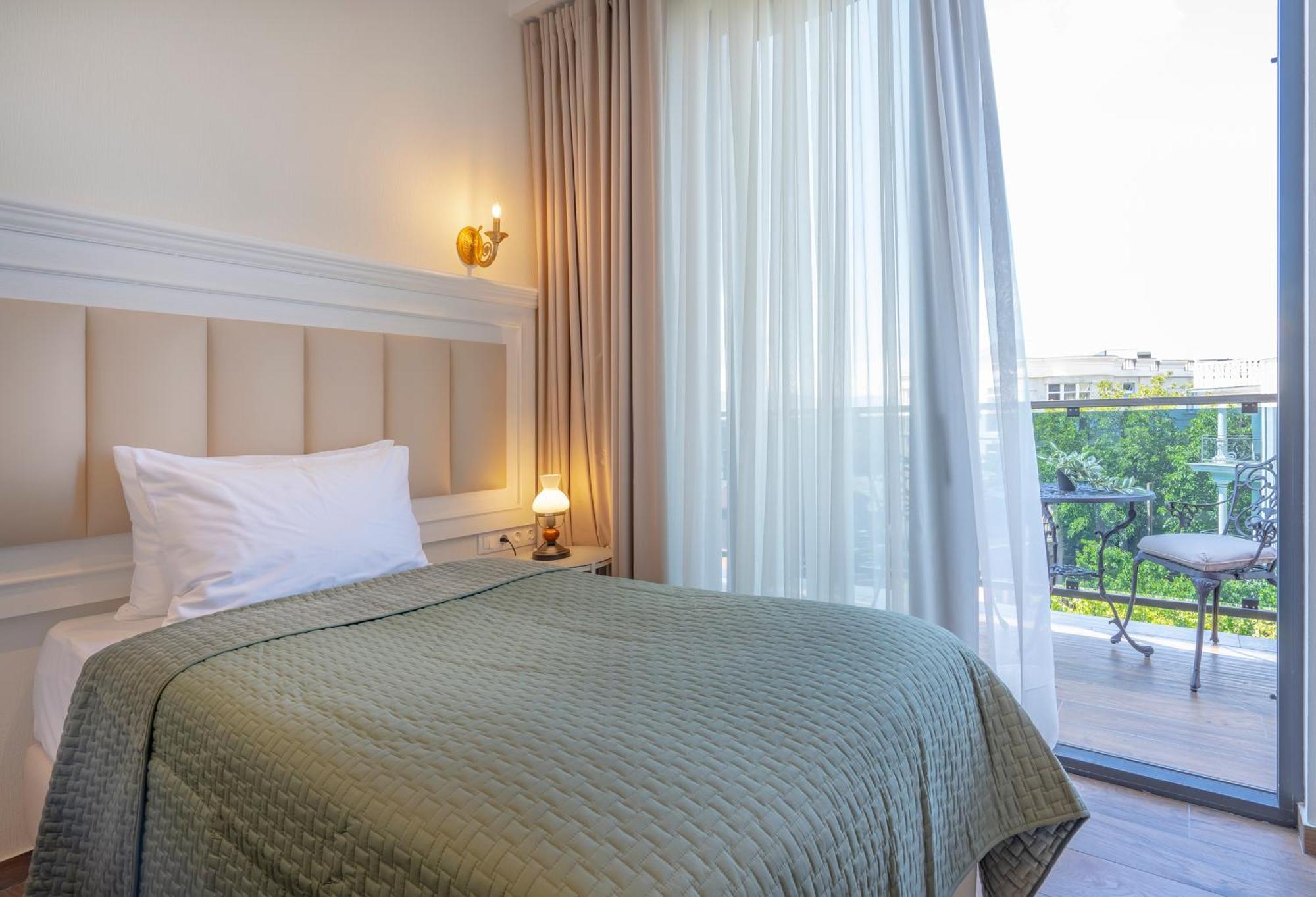Iris Hotel Τυφλίδα Εξωτερικό φωτογραφία