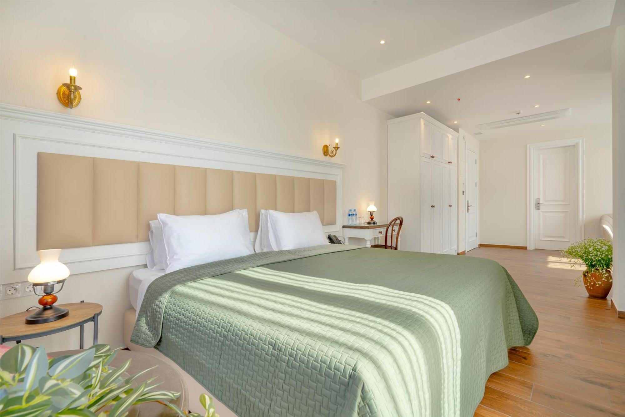 Iris Hotel Τυφλίδα Εξωτερικό φωτογραφία
