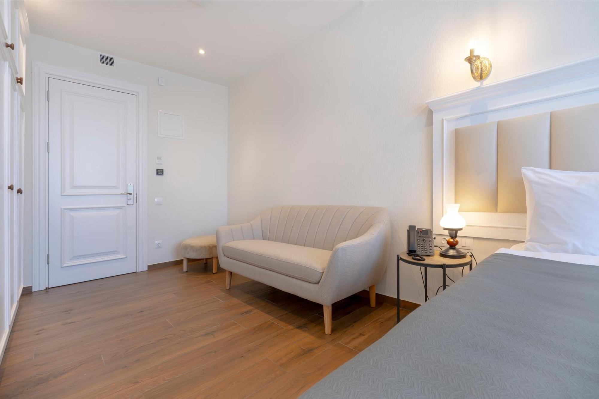 Iris Hotel Τυφλίδα Εξωτερικό φωτογραφία