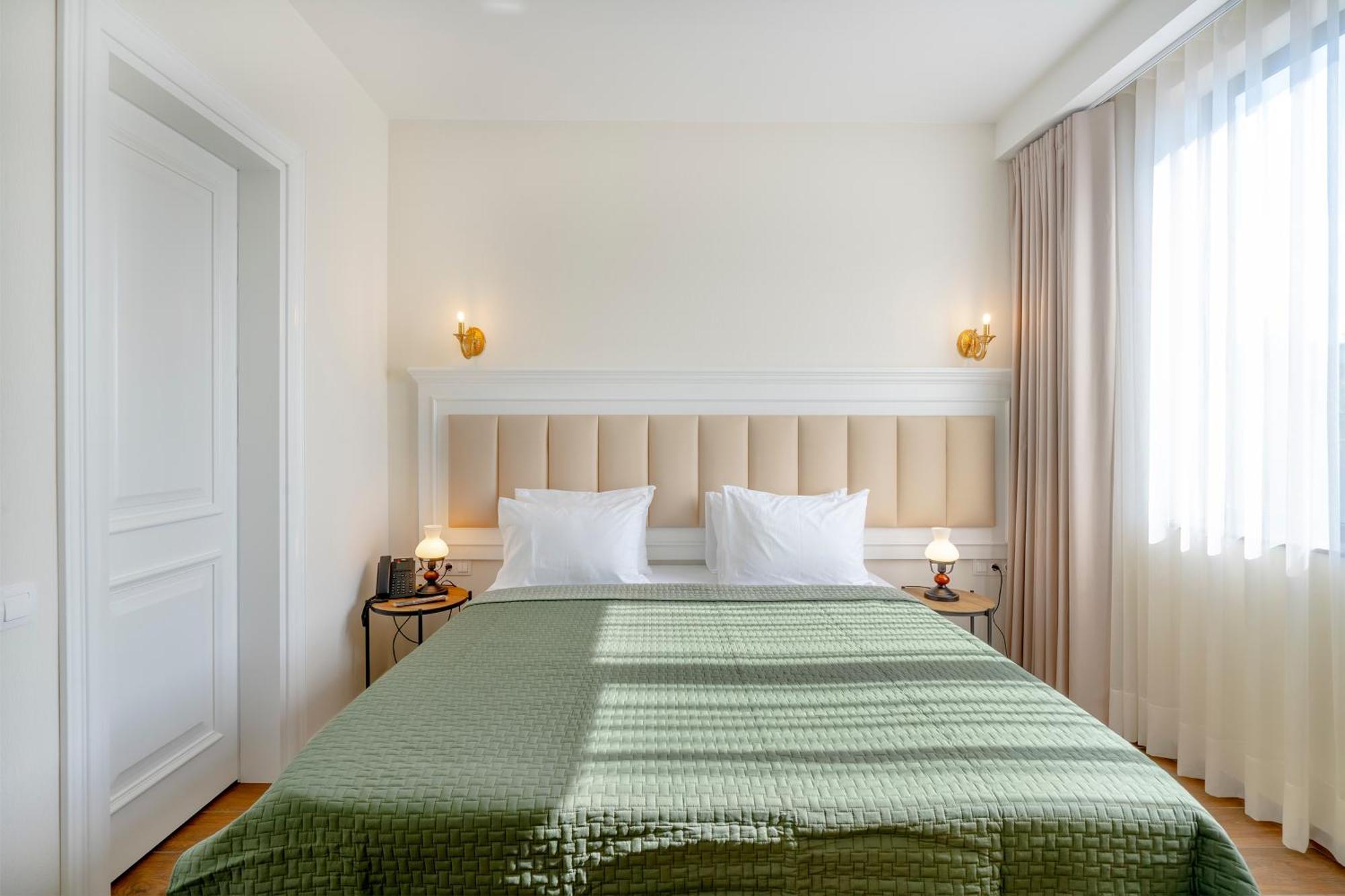 Iris Hotel Τυφλίδα Εξωτερικό φωτογραφία